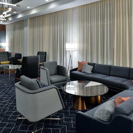 Courtyard By Marriott Raleigh Cary Crossroads Hotel ภายนอก รูปภาพ