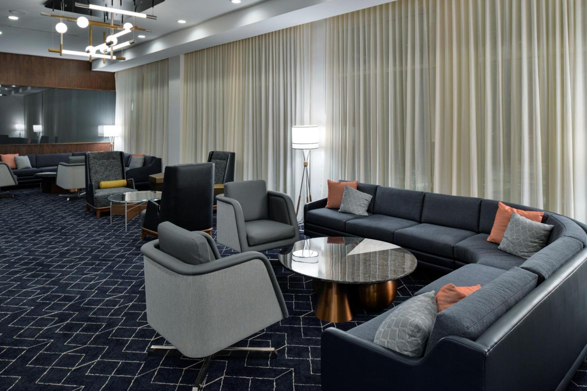 Courtyard By Marriott Raleigh Cary Crossroads Hotel ภายนอก รูปภาพ