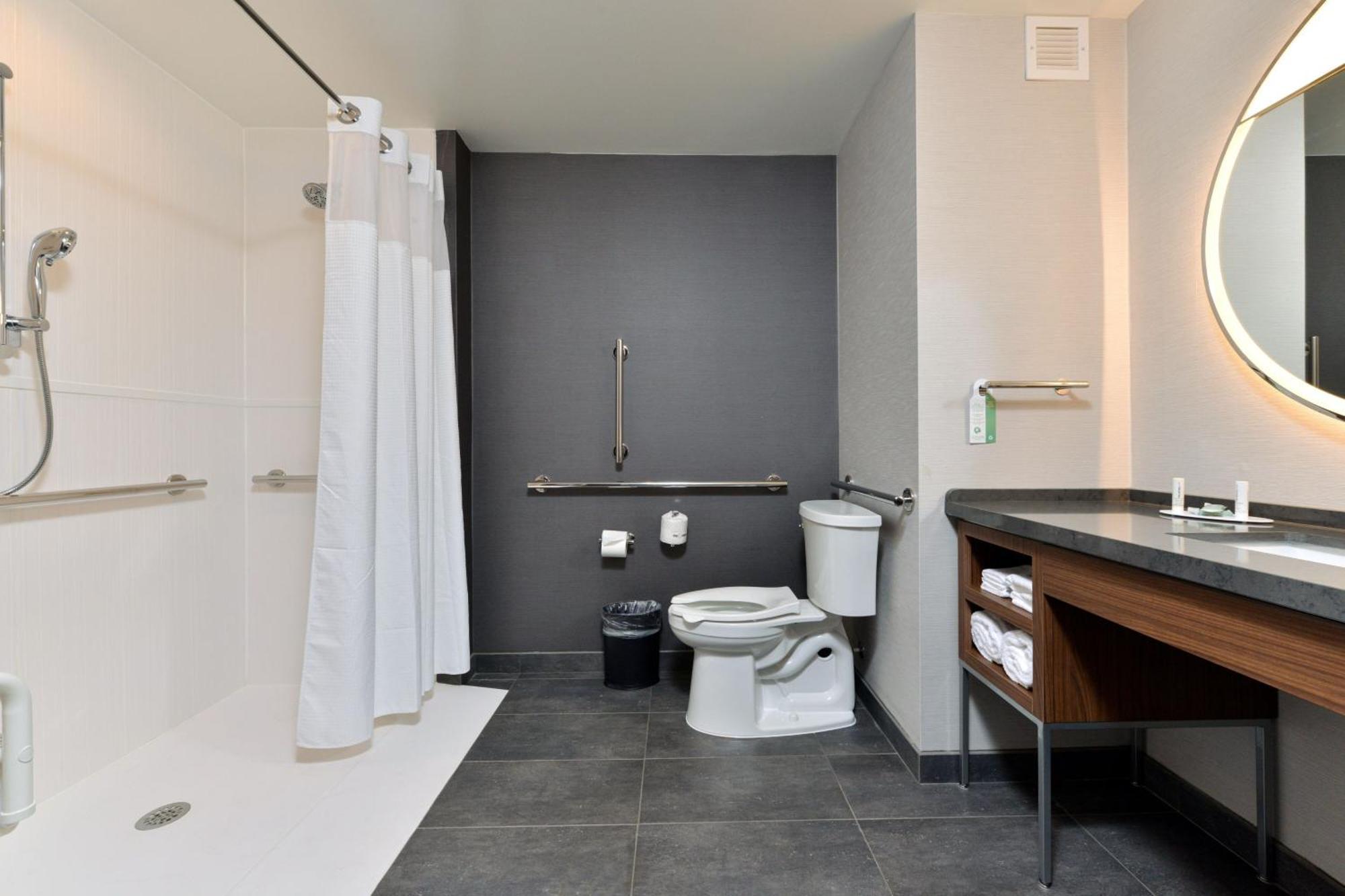 Courtyard By Marriott Raleigh Cary Crossroads Hotel ภายนอก รูปภาพ