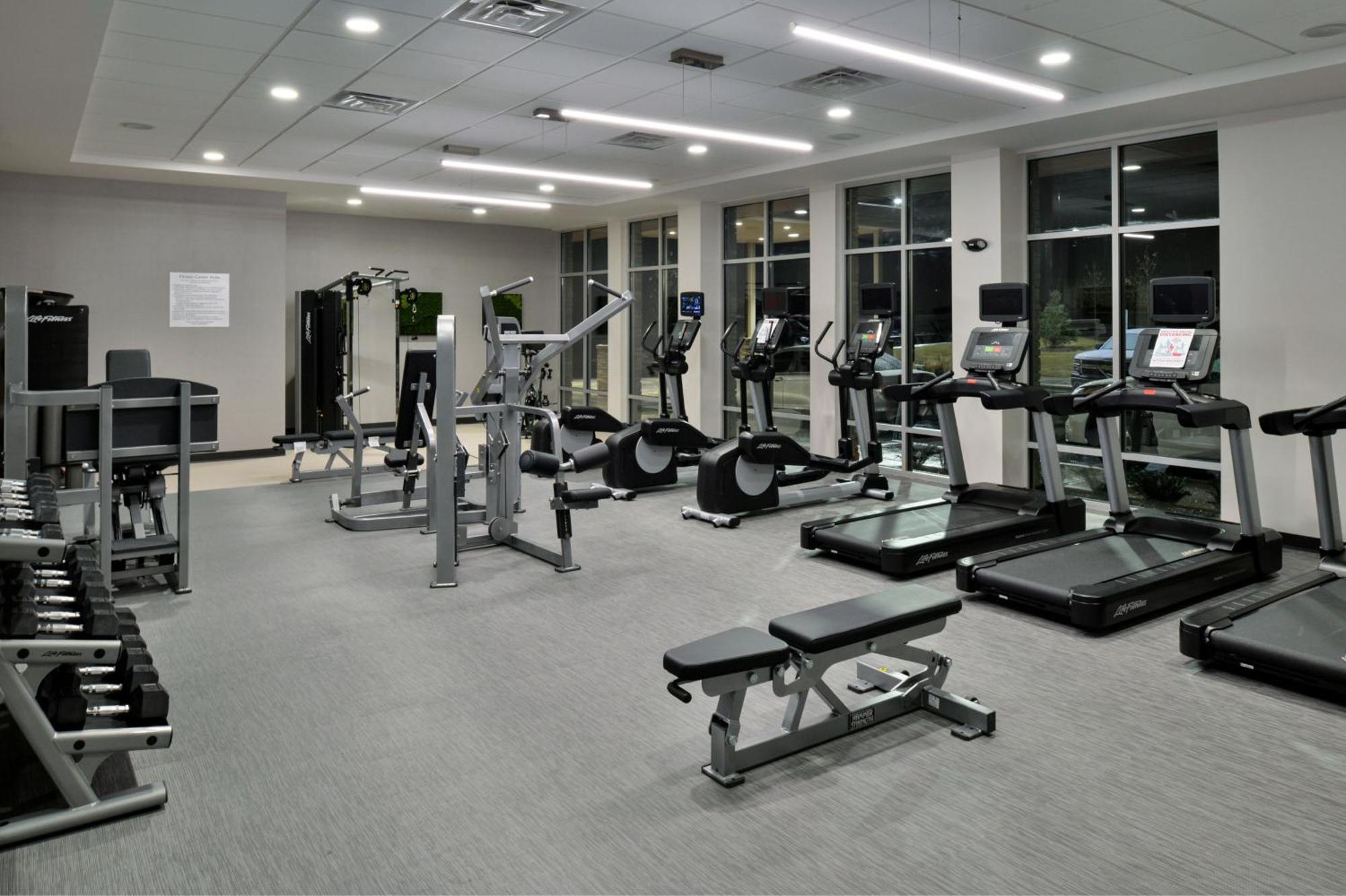 Courtyard By Marriott Raleigh Cary Crossroads Hotel ภายนอก รูปภาพ